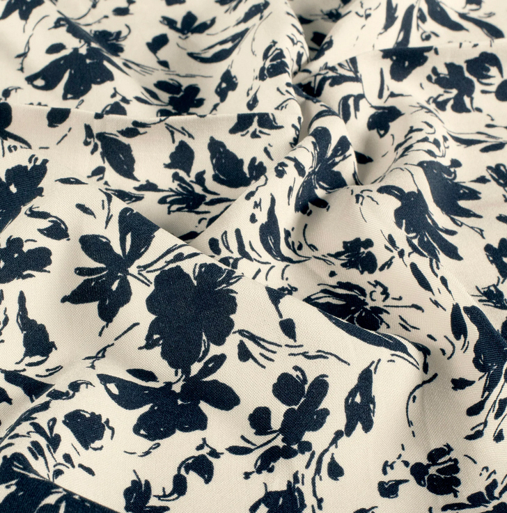 Viskose-Gewebe fließend, kornblumenblau-weiß Porzellanmuster, 100% Bambus-Vi, 145cm breit, 130 g/m² ökoTex zertifiziert