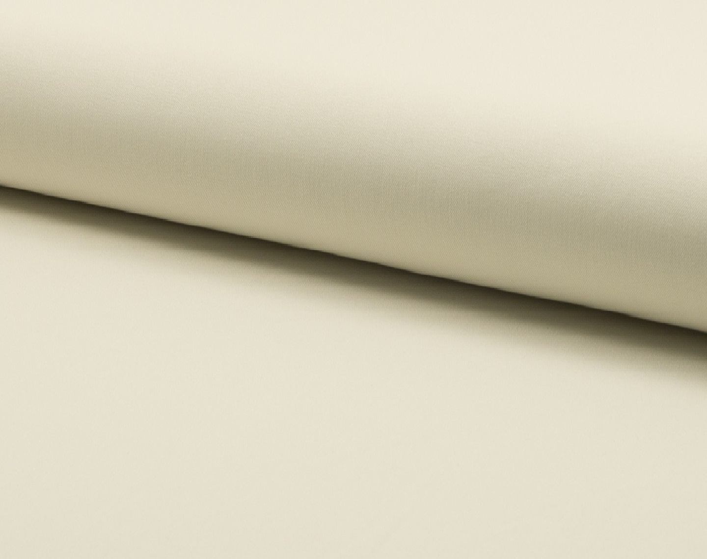 Elastic-Gabardine rohweiß, 448gr/lfm, 62% Polyester, 32% Viscose, 6%Spandex, 140cm breit