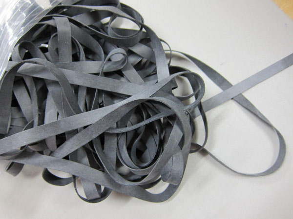 Rubber tape 8 mm grey