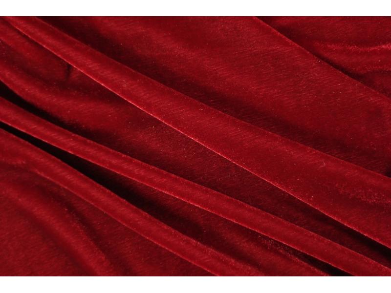 Velvet, stretch, berry