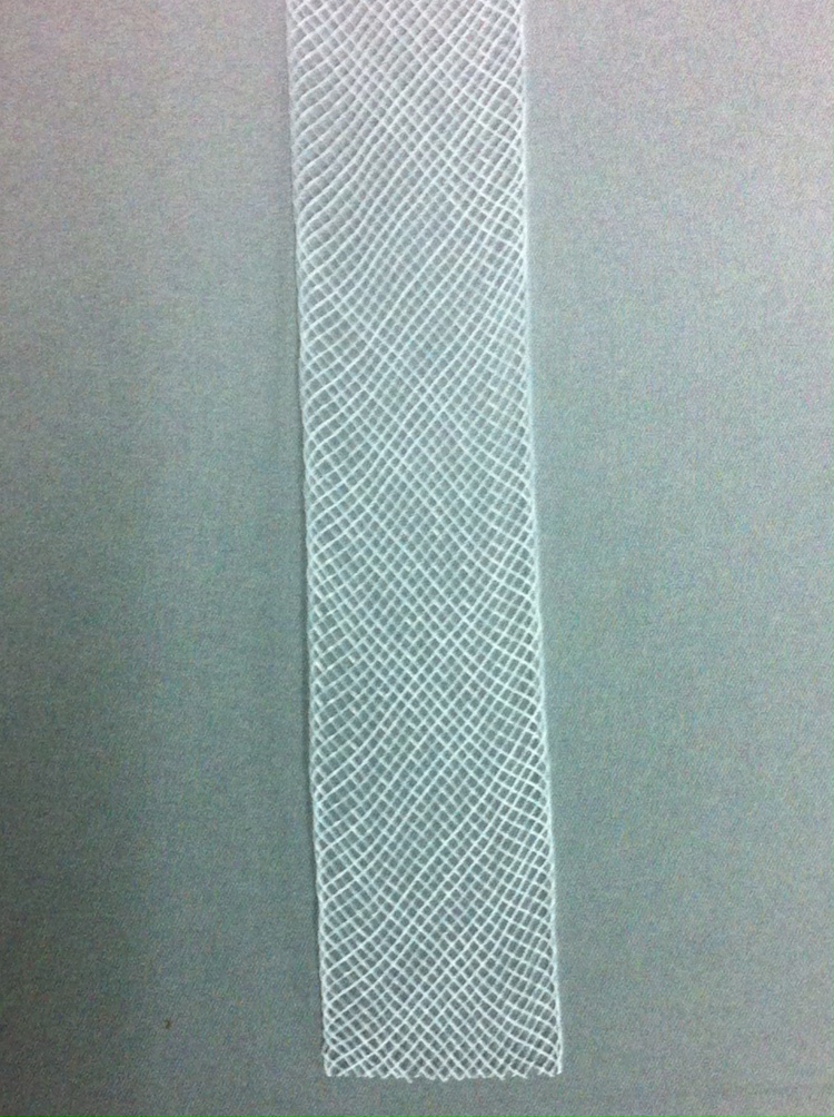 Flechtband steif, 50mm transparent zur formgebenden Stabilisierung am Saum weiter Kleider