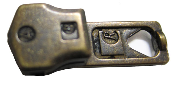 Schieber mit Standardgriff für 5mm Metall-Reißverschluss , hochwertiger Marken-Reißverschluss von Rubi/Barcelona